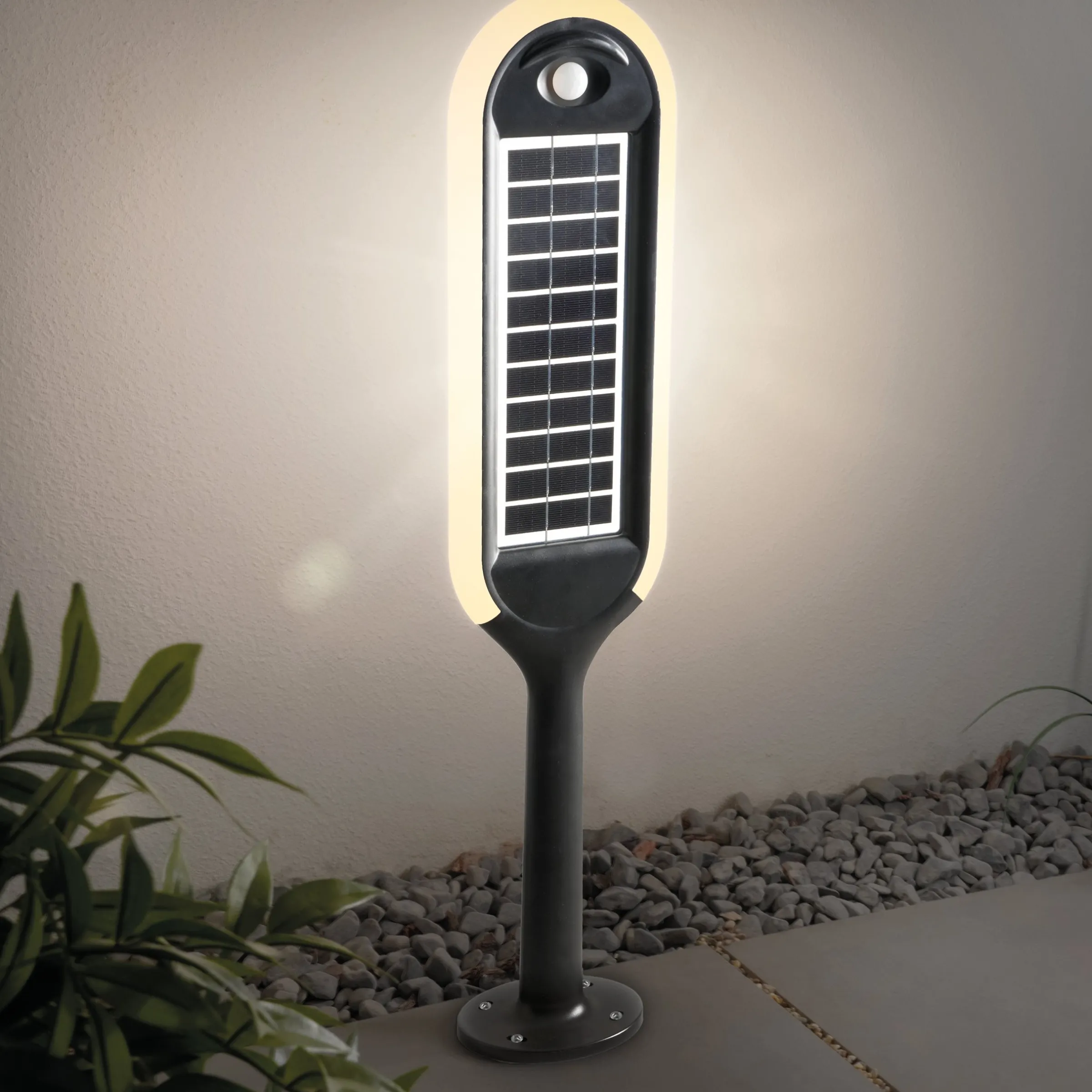 Moderne Sensor-Wegeleuchte mit beiseitigem Solarmodul