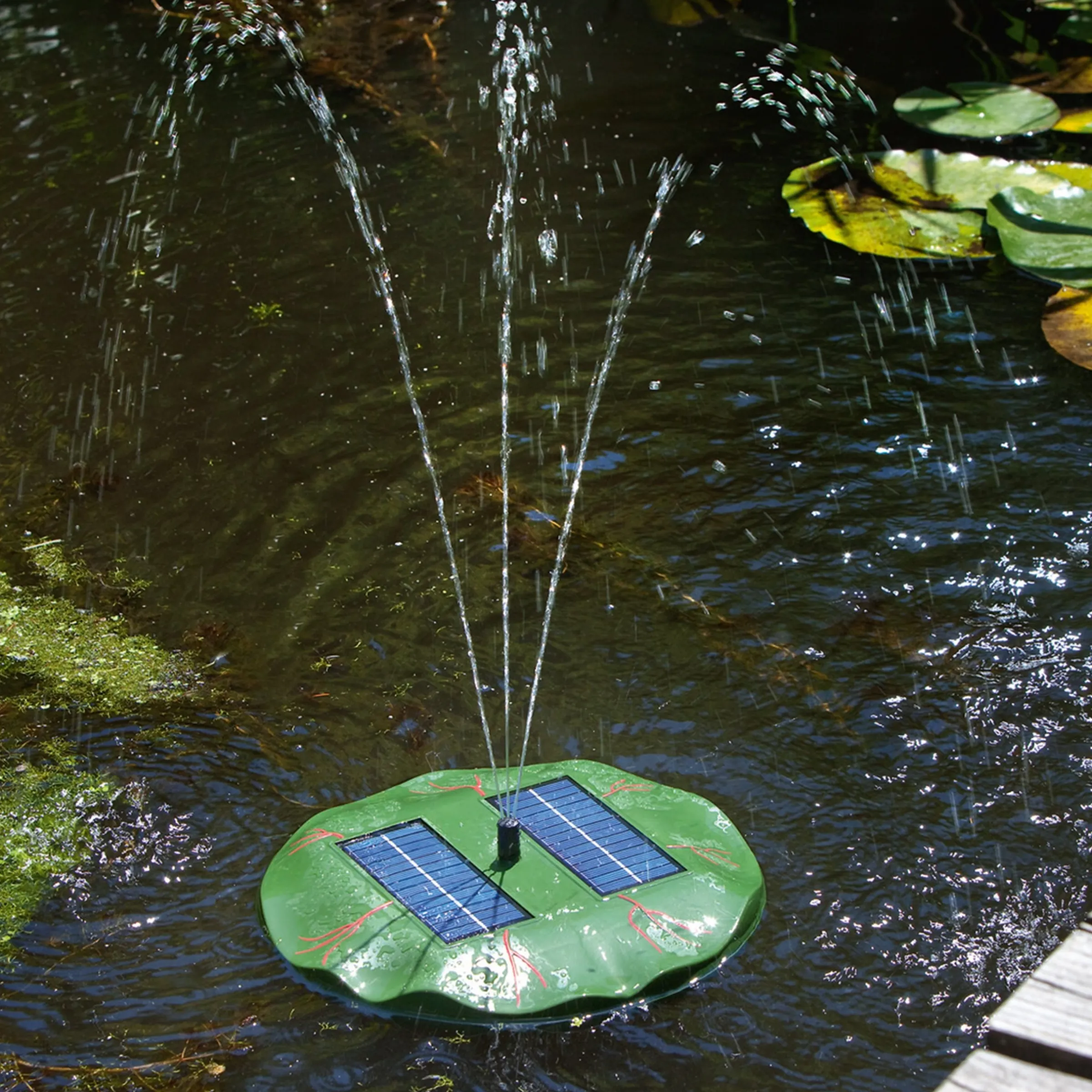 Schwimmendes Solar-Wasserspiel Seerose