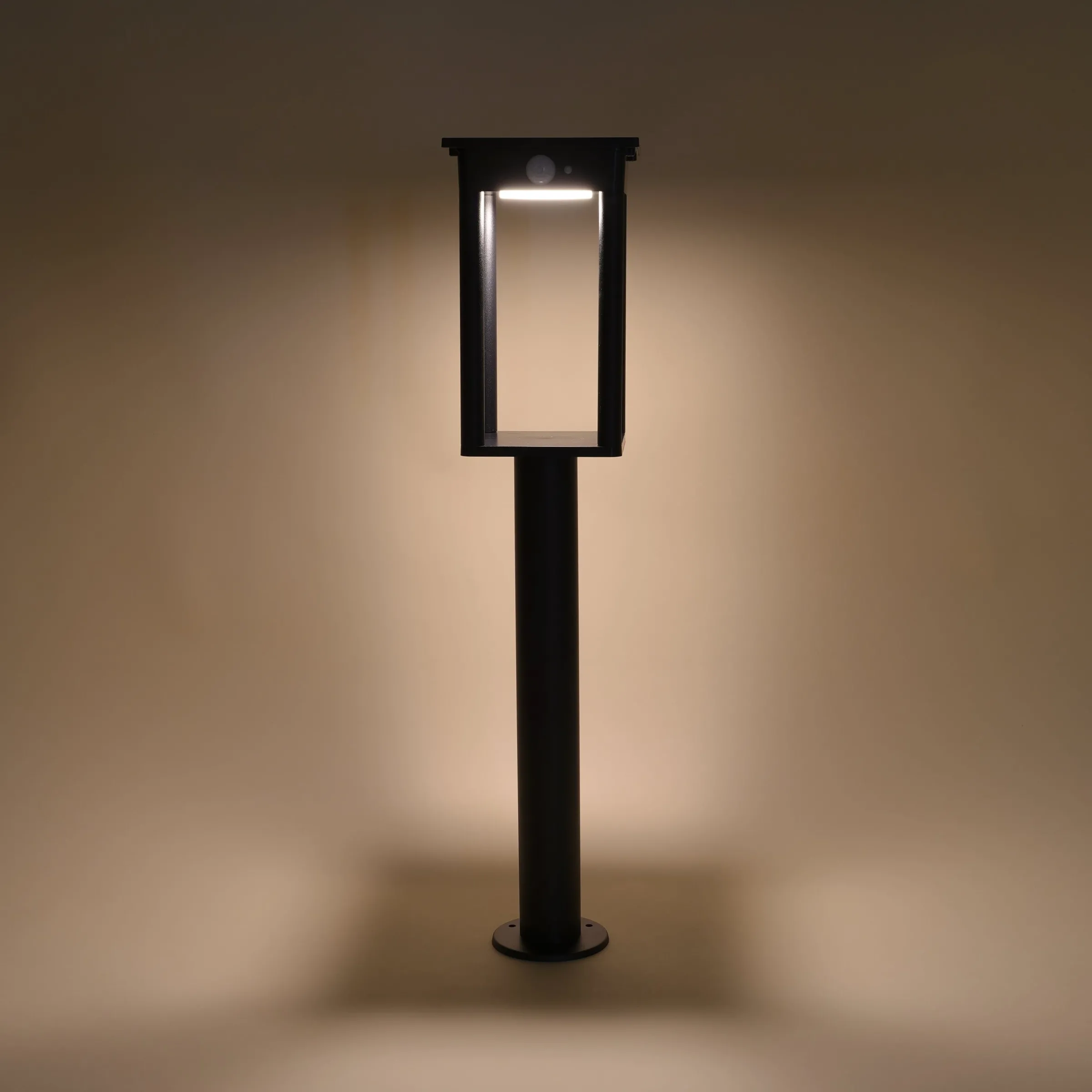 Solar Laternen-Standleuchte Termoli 66 cm mit Sensor