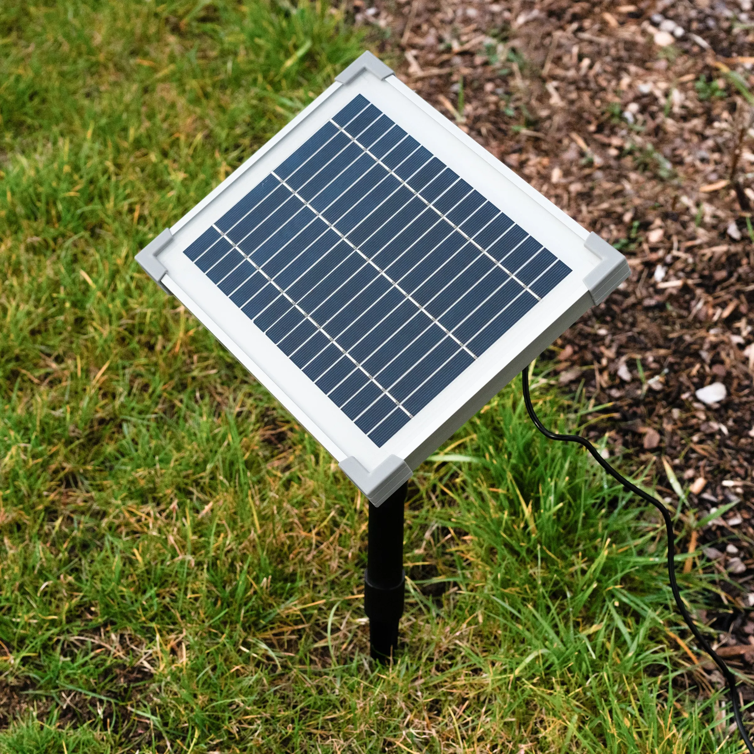 Solarmodul 5 Wp / 8 V mit Stecker 2-polig rund
