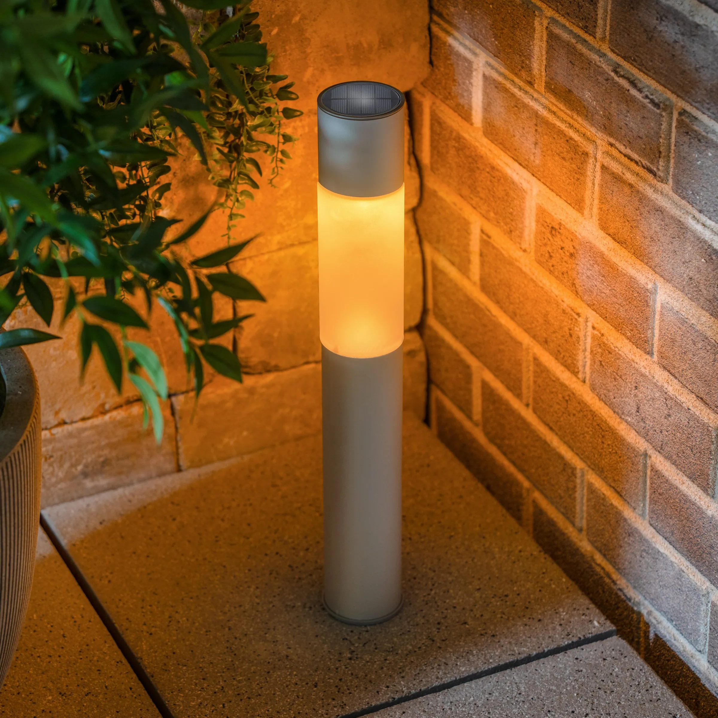Solar Standleuchte Pole Light 50 bernsteinfarben