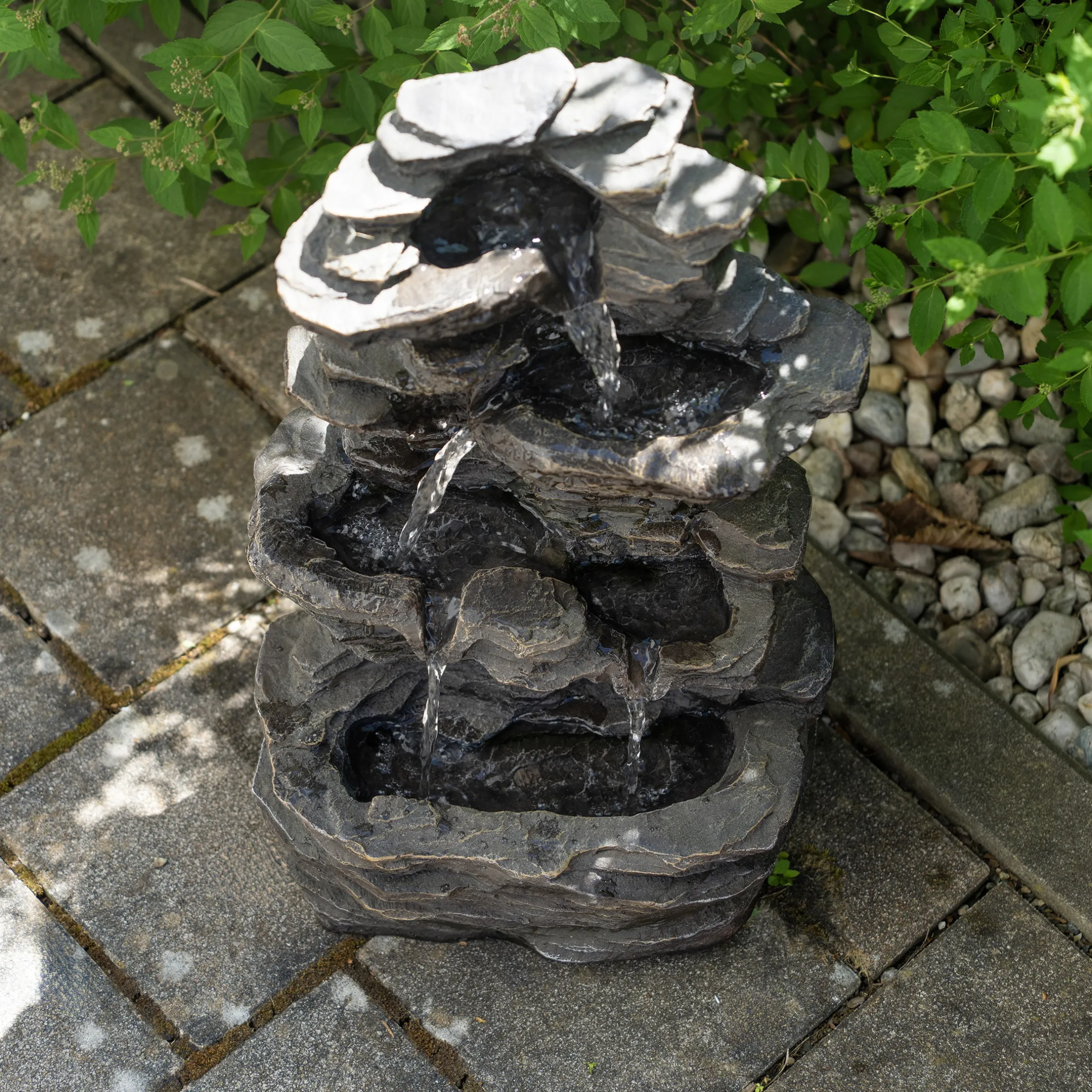Solar Wasserfall-Dekobrunnen Rock Fountain mit Direktbetrieb