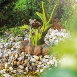 Solar Wasserspeier-Set Frosch sitzend auf Blättern