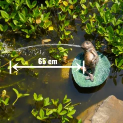 Solar Wasserspeier-Set Frosch seitlich liegend auf Seerose