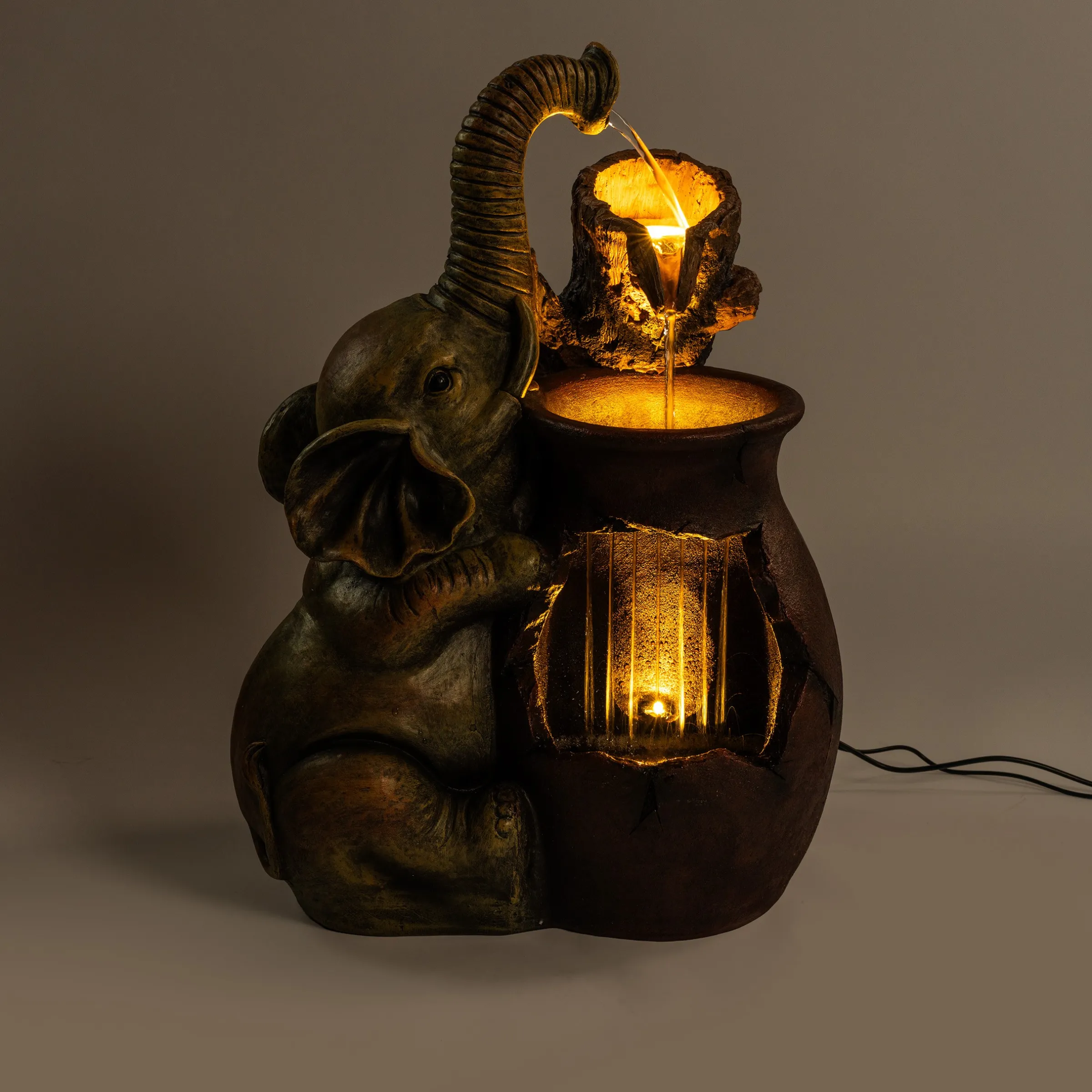 Solar Zierbrunnen Elefant am Tonkrug mit LED Licht