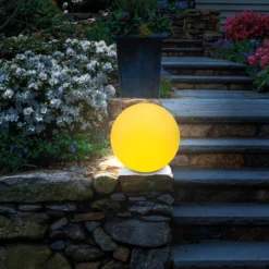 Stimmungsvolle Solarkugel Siena ⌀ 20 cm mit Fernbedienung