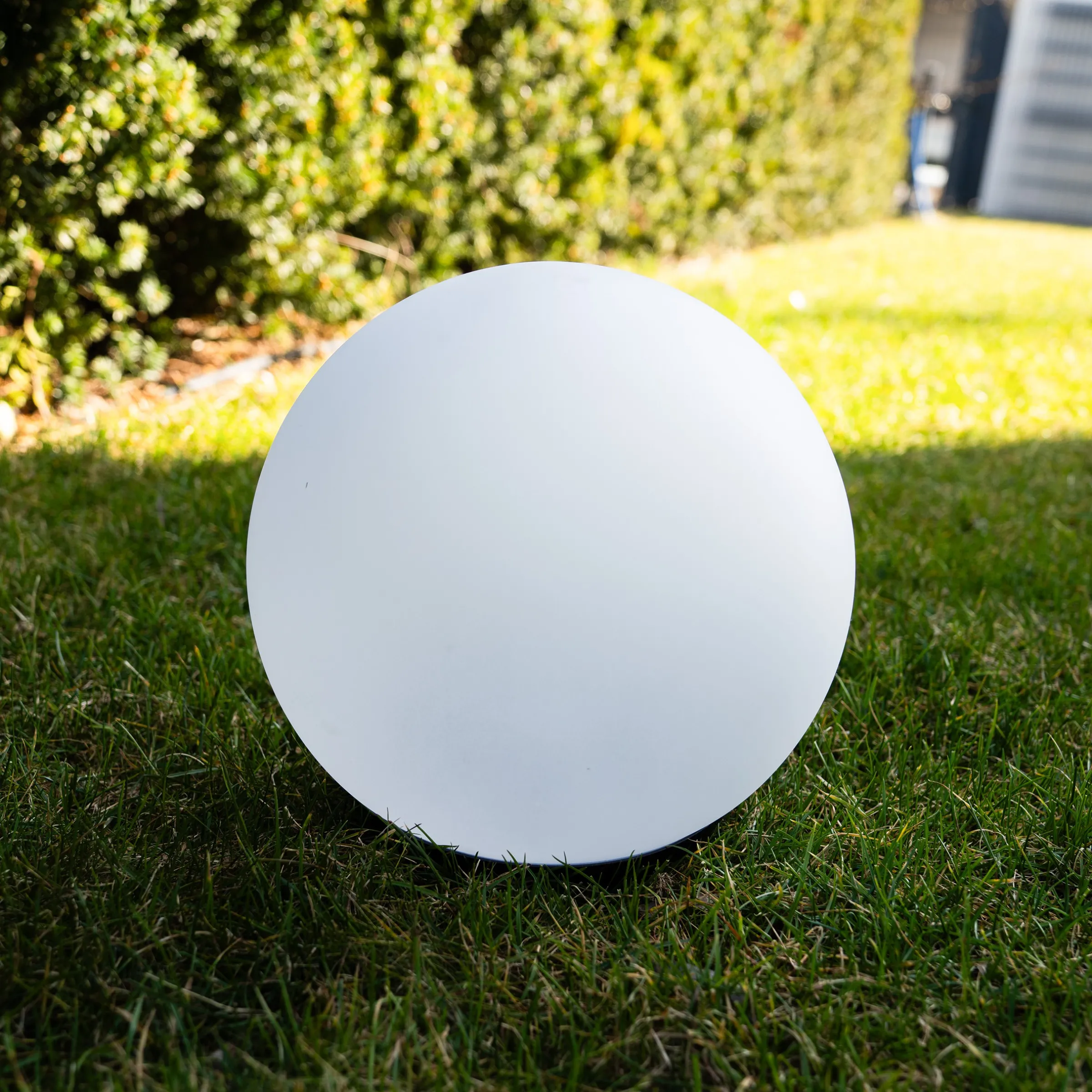 Stimmungsvolle Solarkugel Siena ⌀ 20 cm mit Fernbedienung