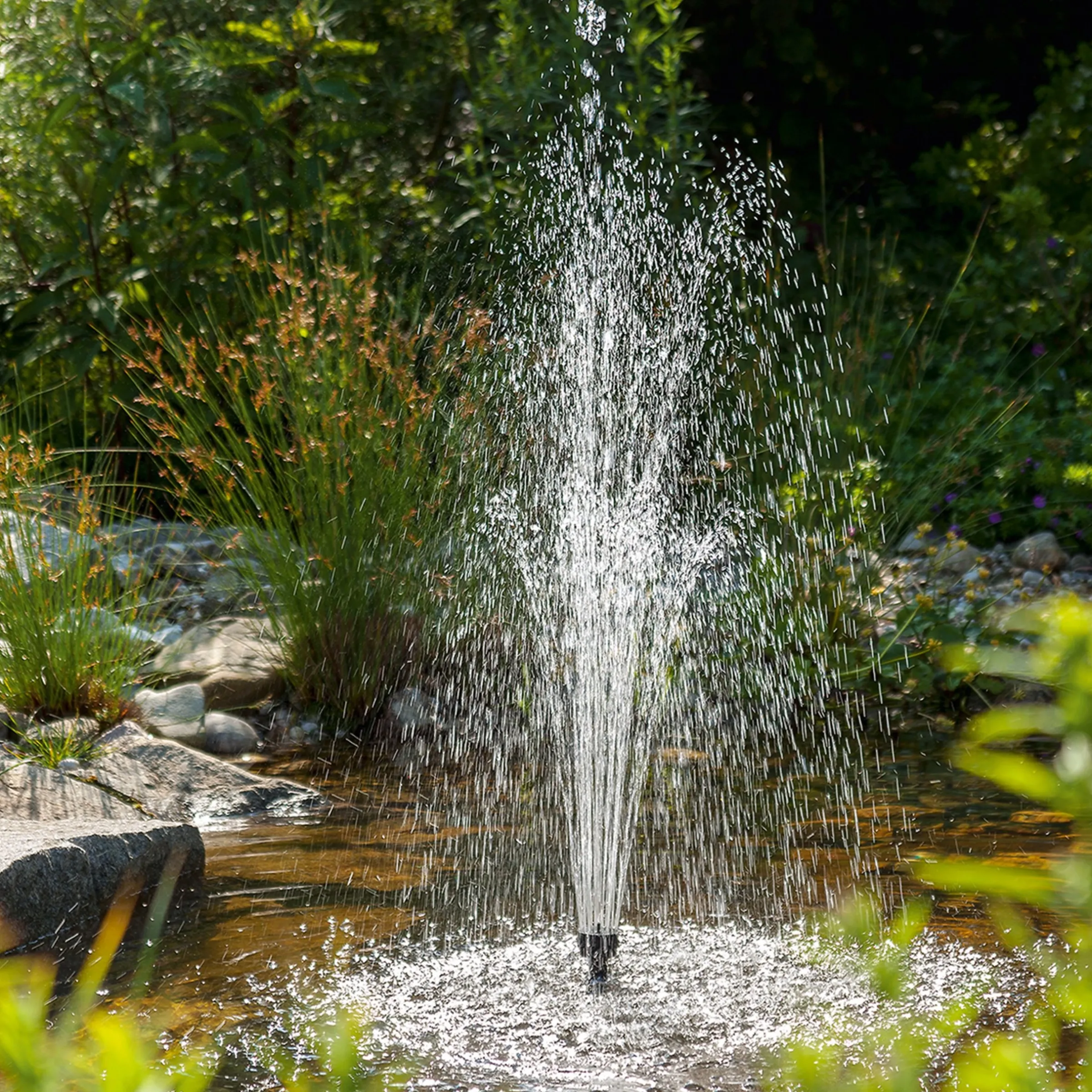 Teichpumpe Genova 1200/2000 mit Sprinklerset