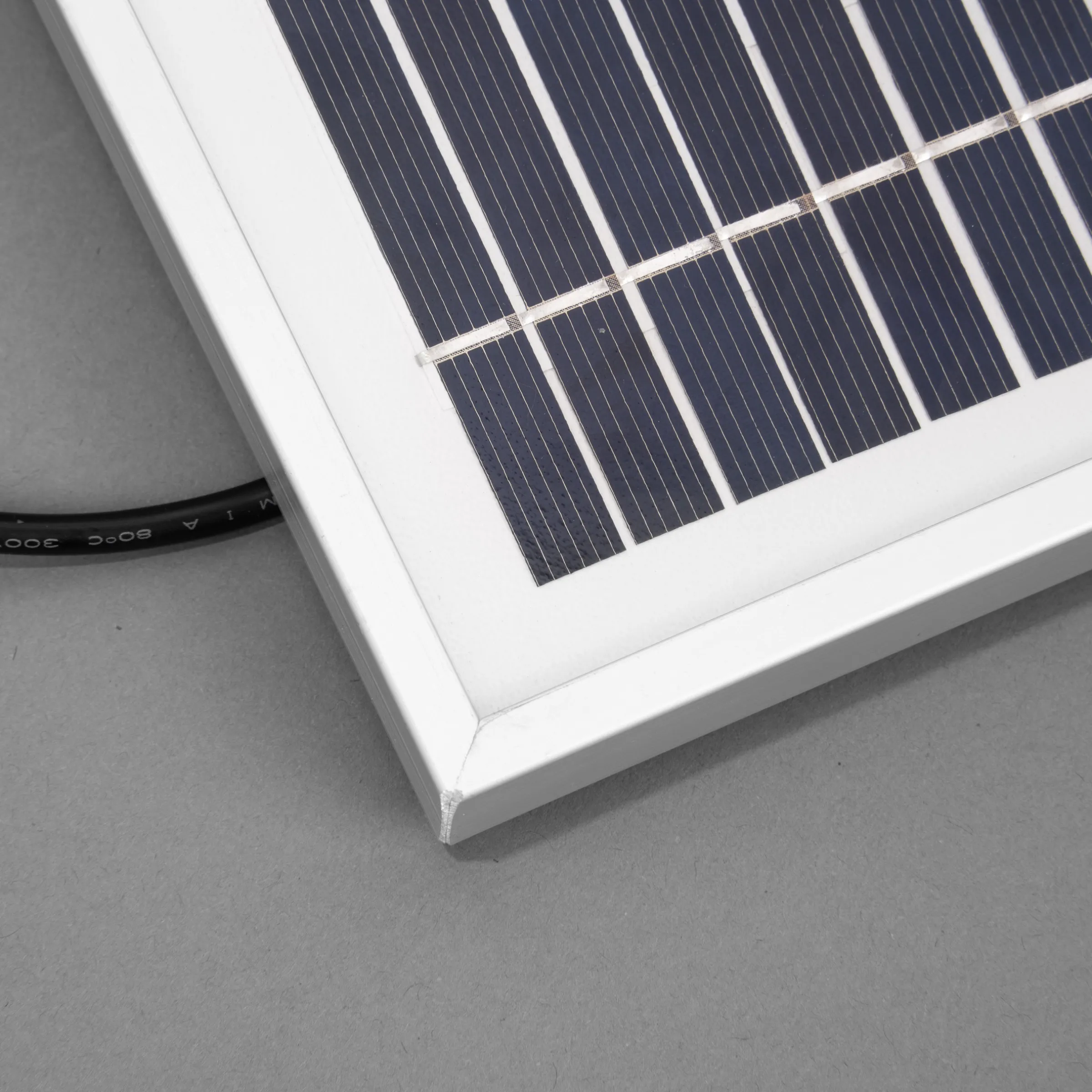 Terrakottafarbener Solar Kaskadenbrunnen Livorno