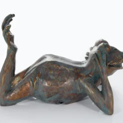 Wasserspeier-Figur liegender Frosch