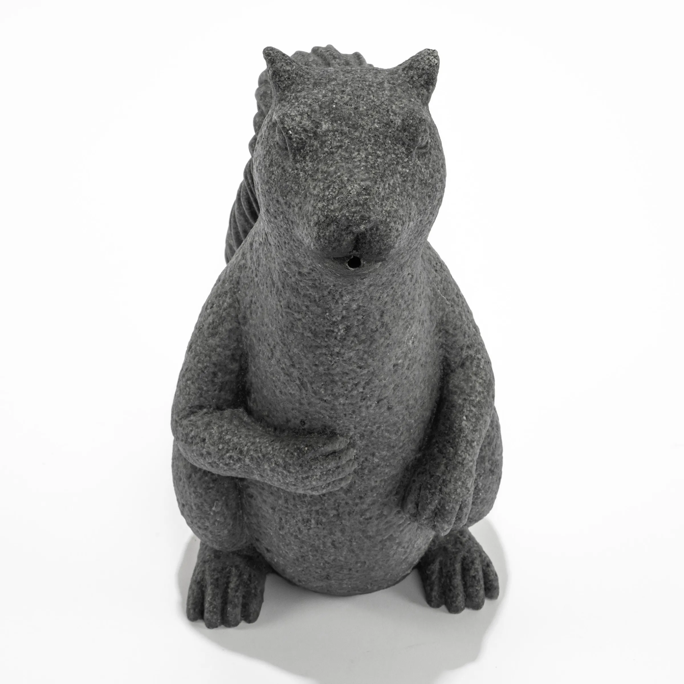 Wasserspeier-Figur sitzendes Eichhörnchen Puschel